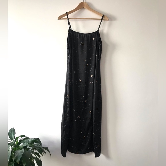 Honeypunch Black Strappy Midi Dress with All over Moon & Stars Print Size M - Picture 3 of 7